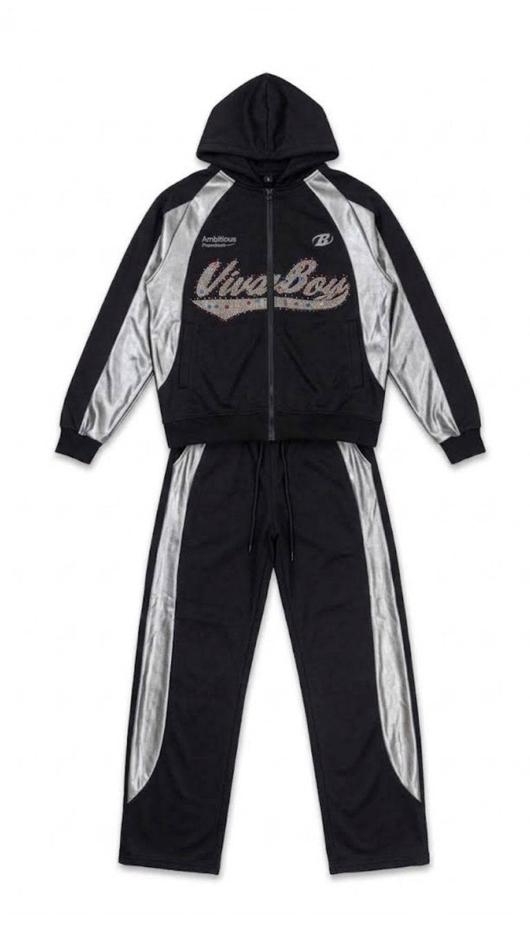 Coordinato con Inserti Lucidi e Logo in Strass
