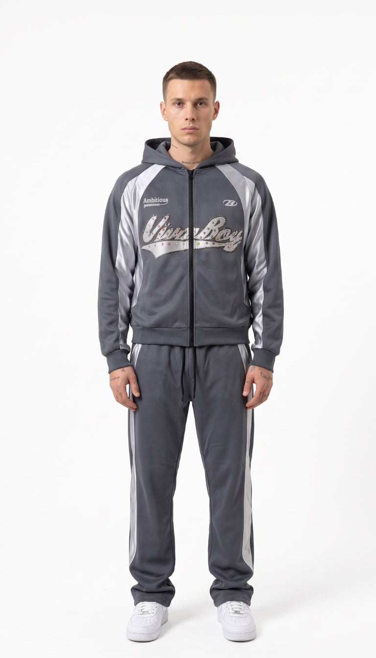 Coordinato con Inserti Lucidi e Logo in Strass