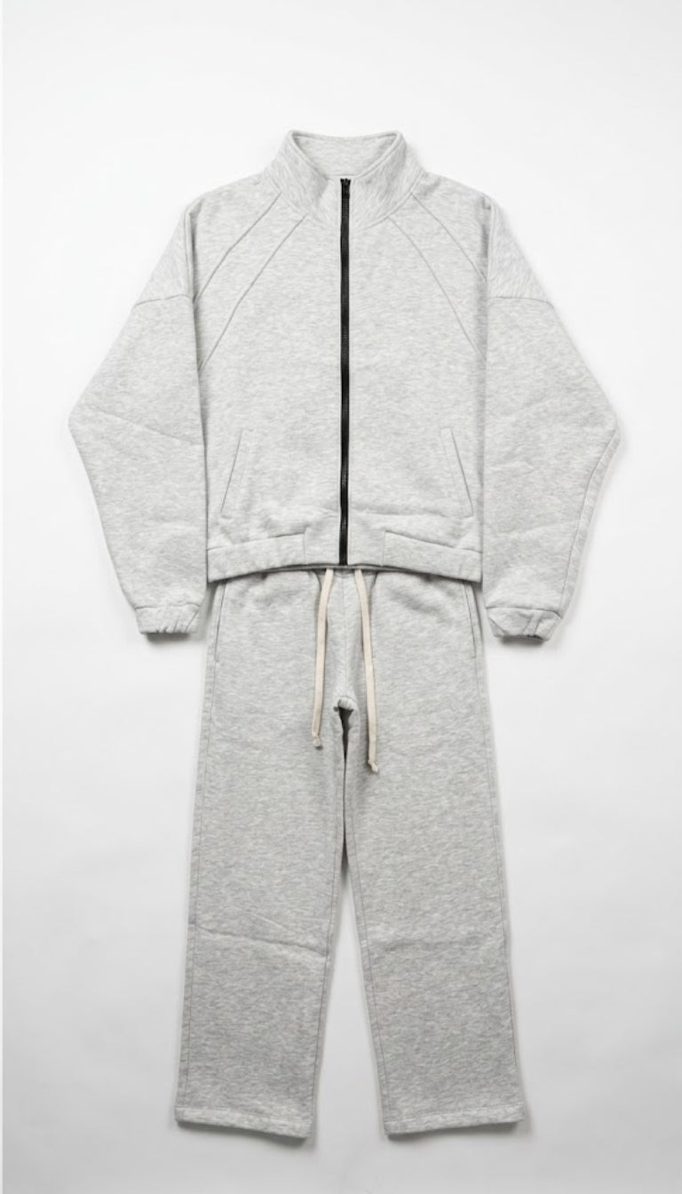 Tuta sportiva in felpa con zip intera e pantalone a gamba dritta