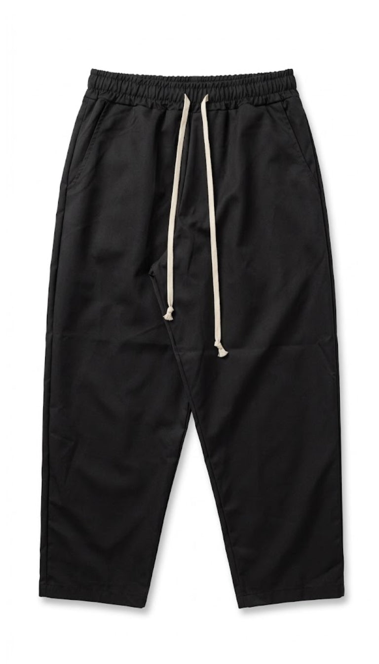 Pantaloni dal taglio ampio con vita elasticizzata e coulisse
