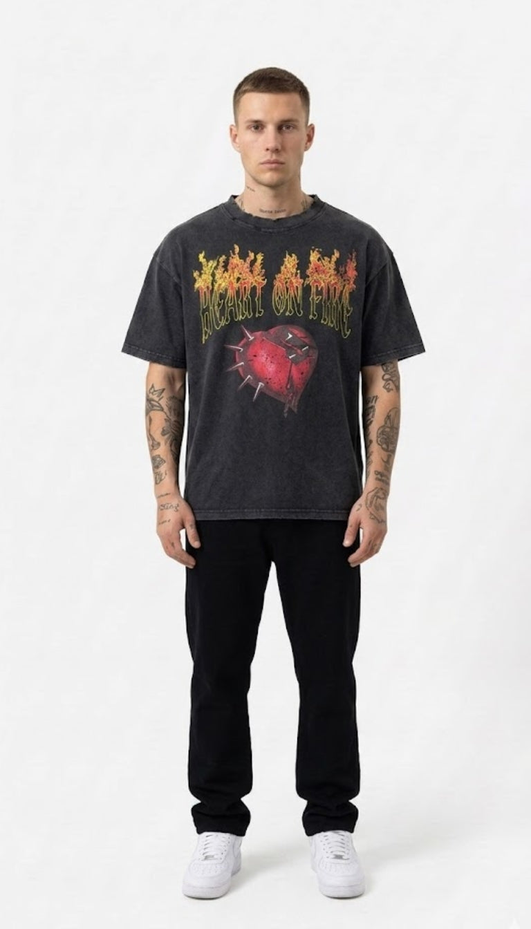 T-Shirt Vintage "Heart on Fire"