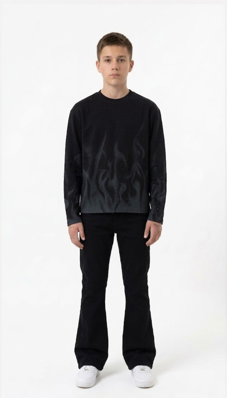 Longsleeve con motivo a fiamme e applicazioni brillanti