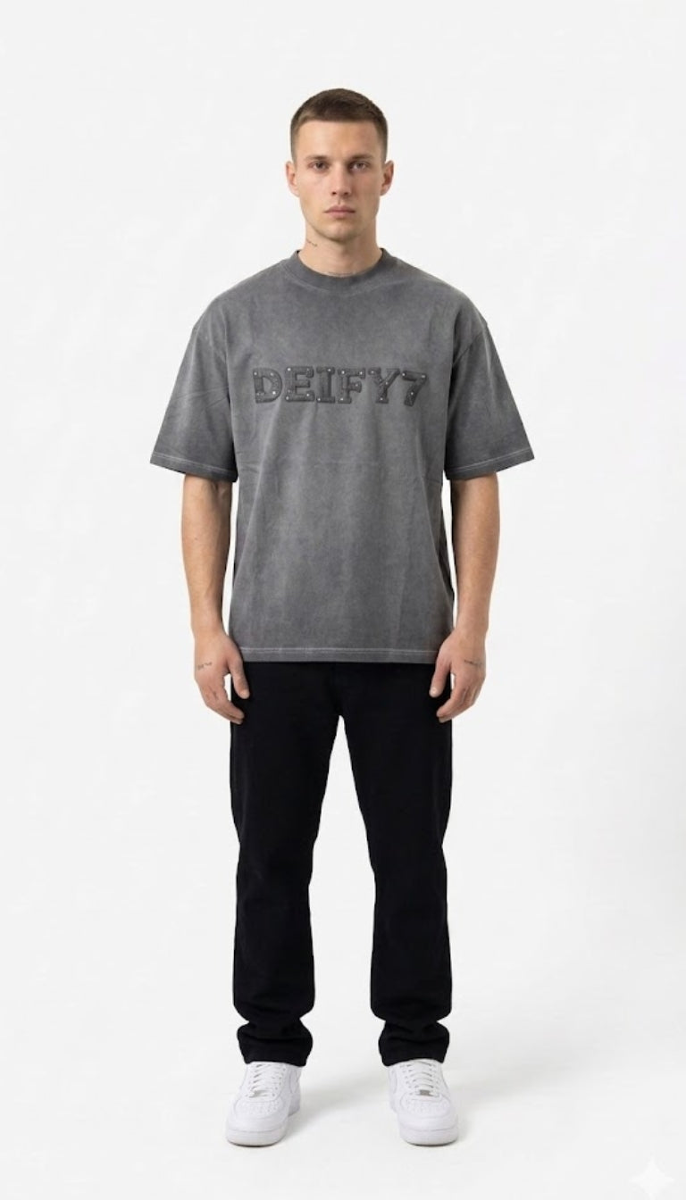 T-Shirt Deify7 Studded