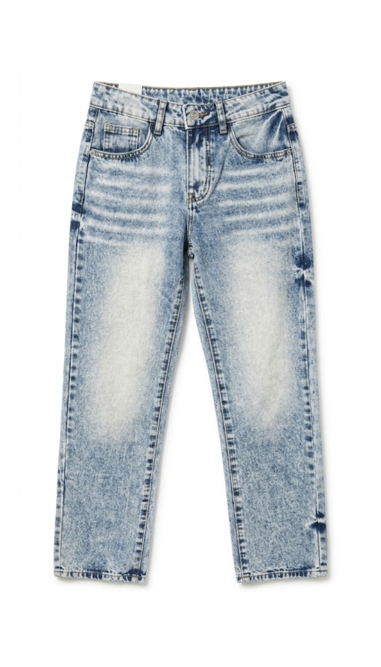 Jeans in denim con intenso effetto slavato e taglio dritto