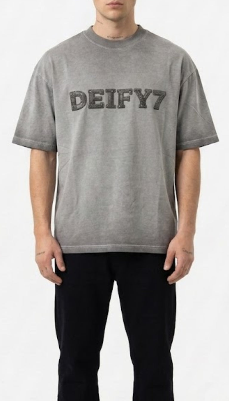 T-Shirt Deify7 Studded