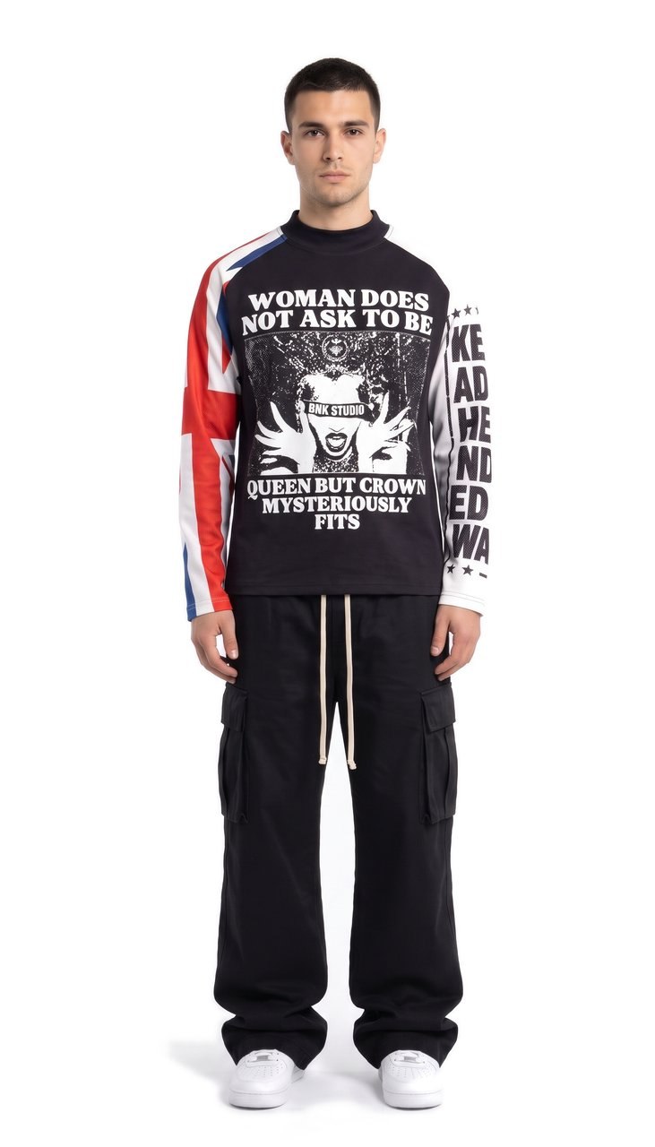 Longsleeve Regular con Grafiche Asimmetriche