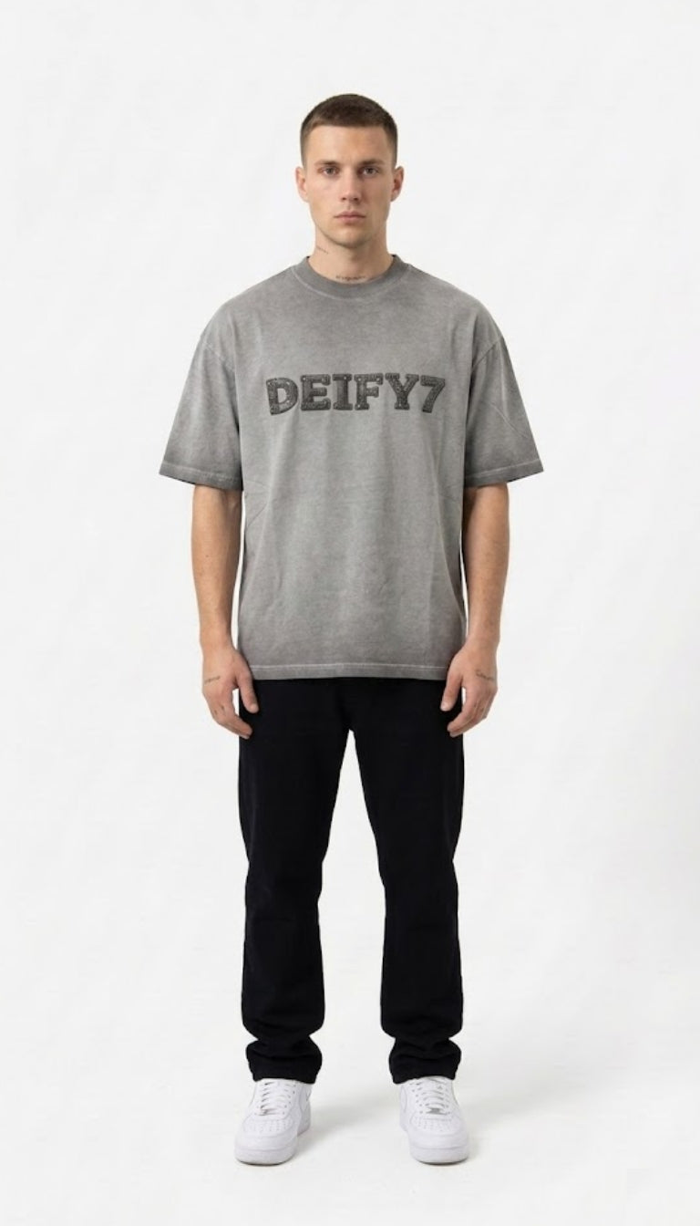 T-Shirt Deify7 Studded