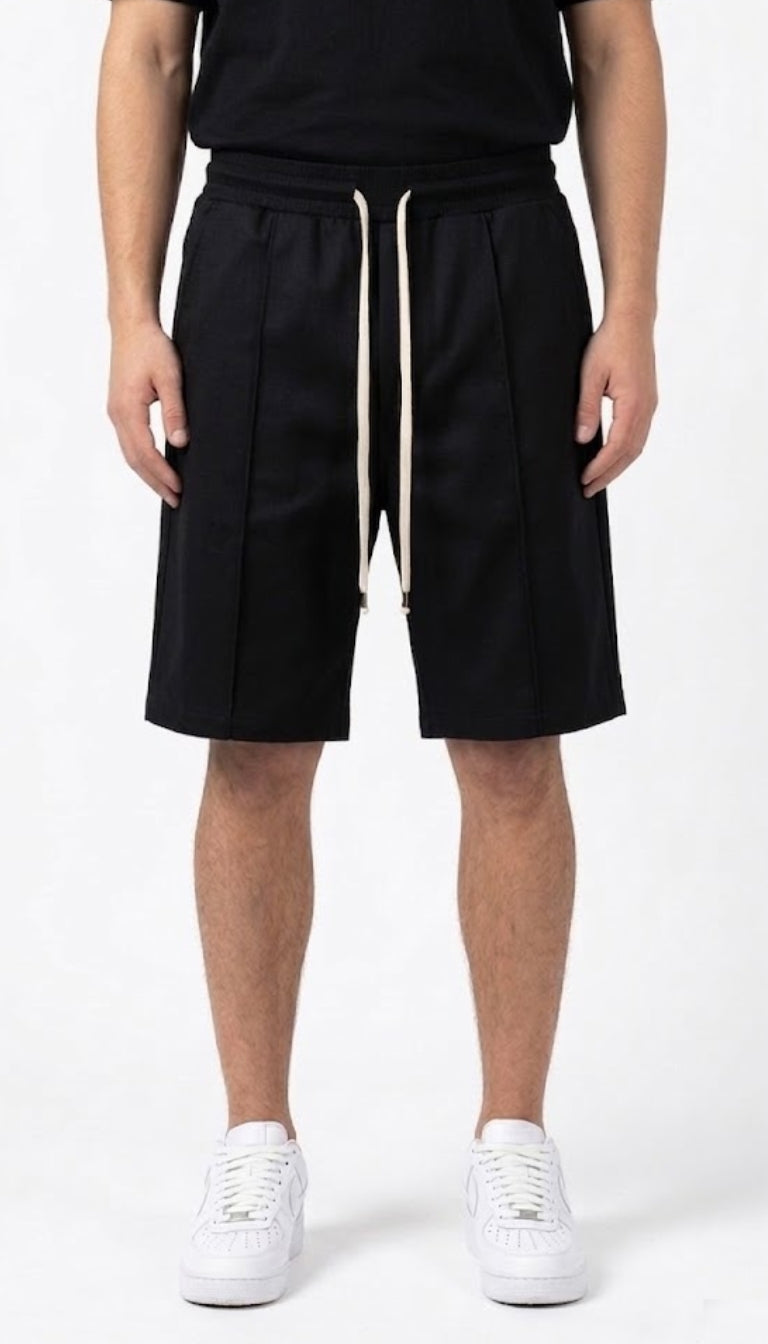 Shorts Linear Core